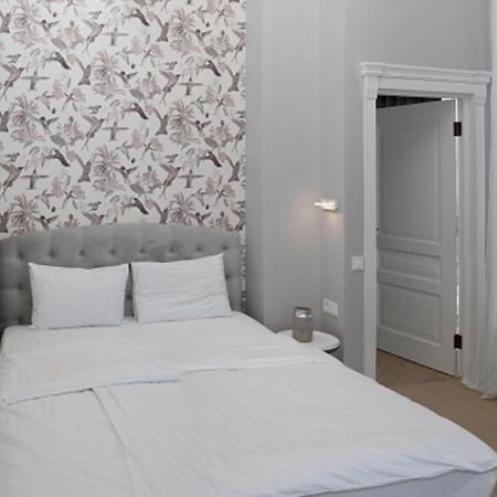 Apart Hotel Greenwood Near Sea Odesa Exterior foto