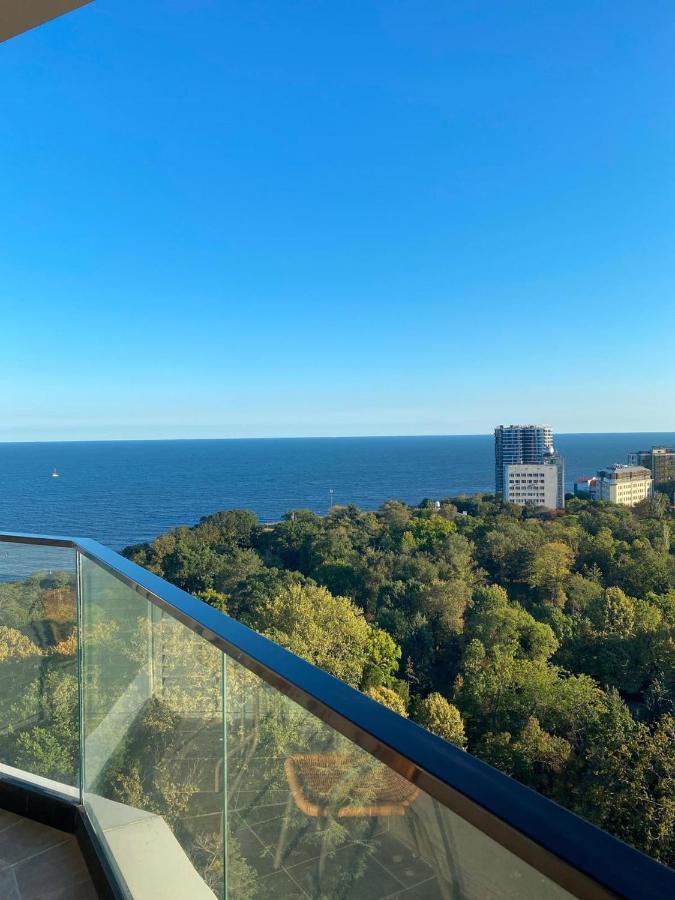 Apart Hotel Greenwood Near Sea Odesa Exterior foto
